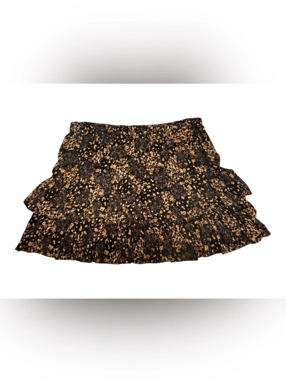 Maurice’s Tiered Floral Mini Skirt in Black and Tan